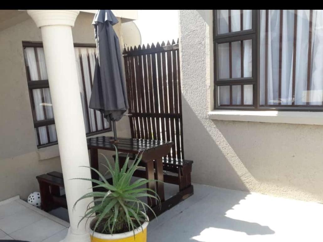 Btv Guesthouse Hazyview Esterno foto